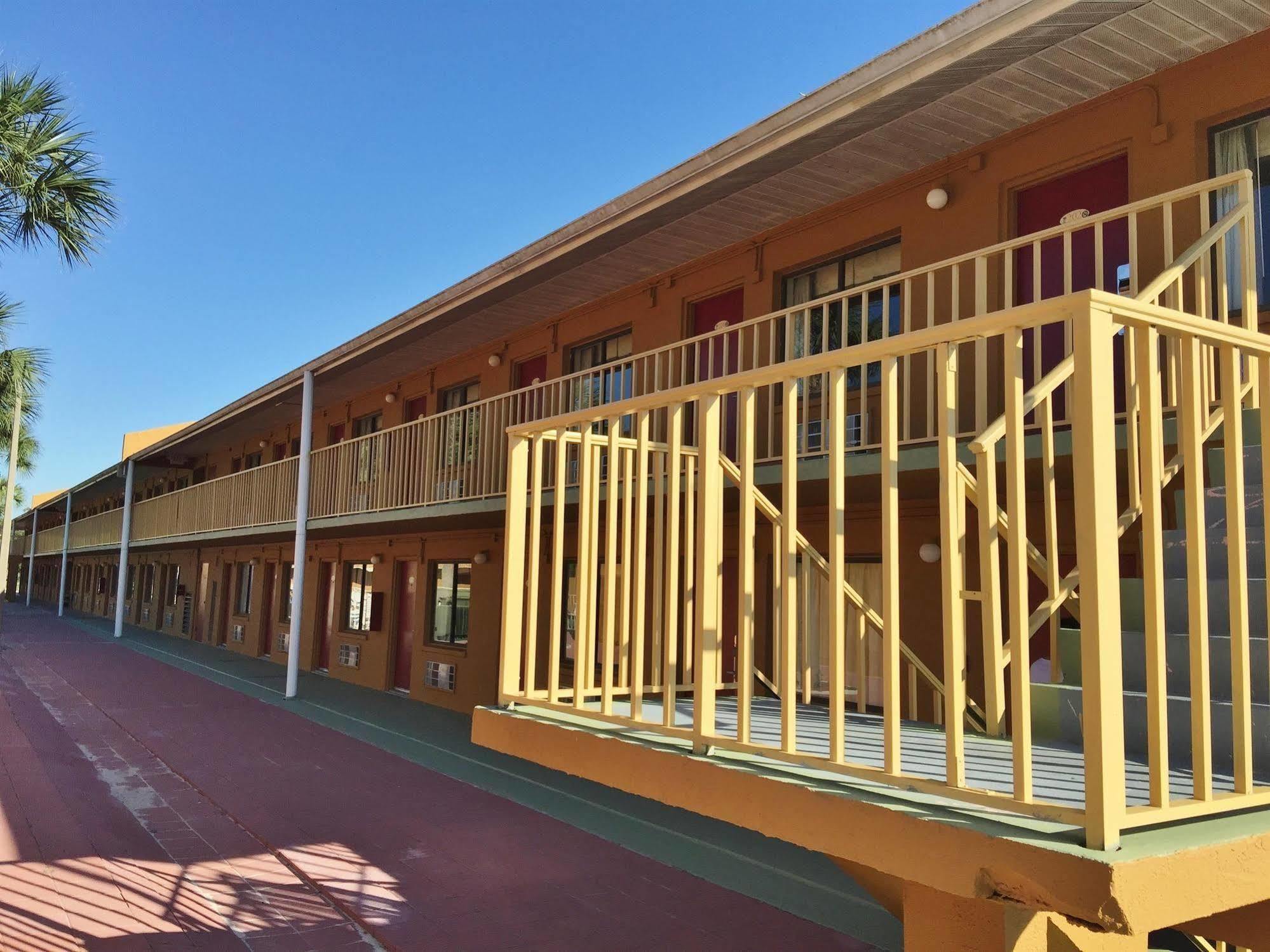 Country Hearth Inn- Kissimmee Exterior foto